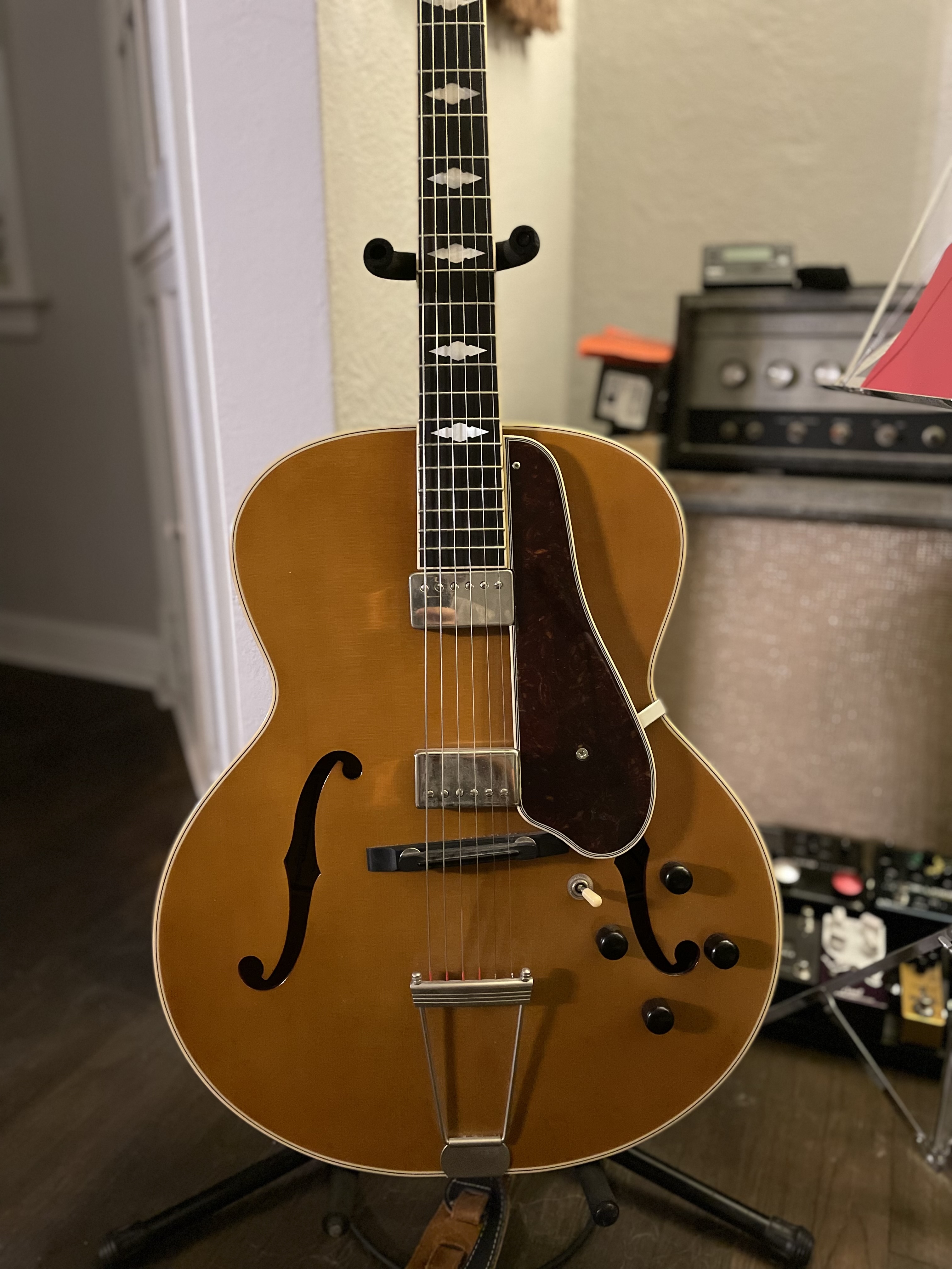 Archtop Pre.jpg