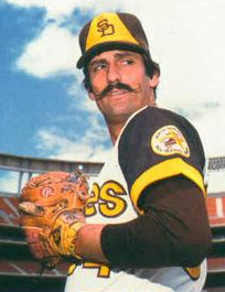 Rollie_Fingers_-_San_Diego_Padres_-_1978.jpg