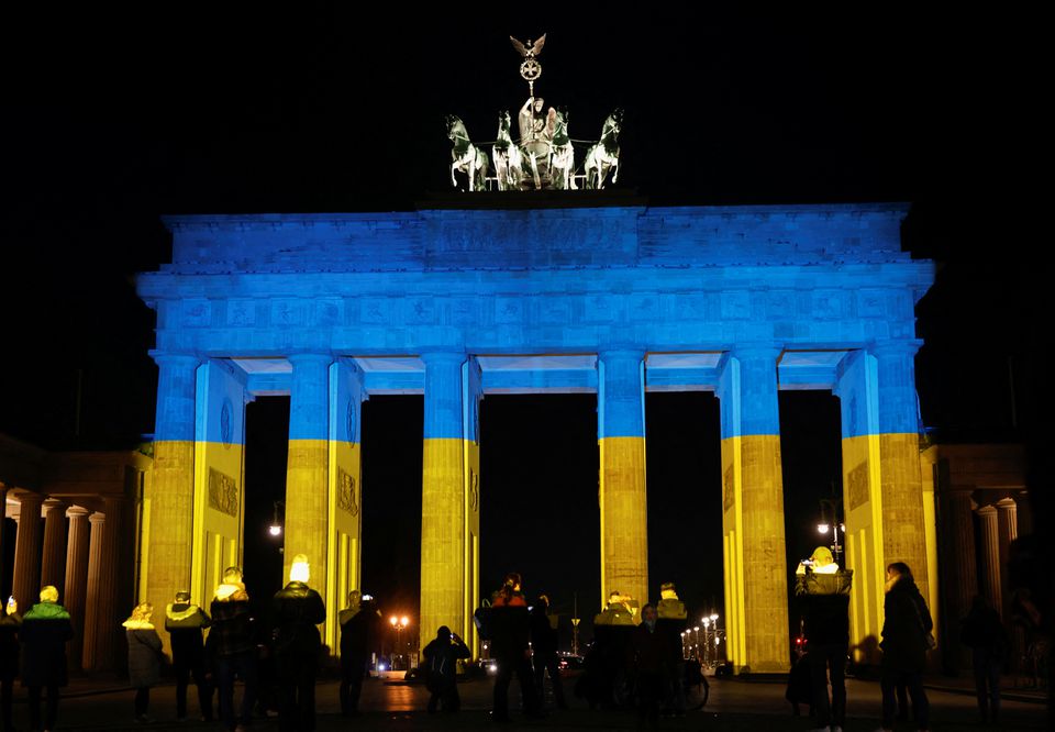 brandenberg gate.jpg